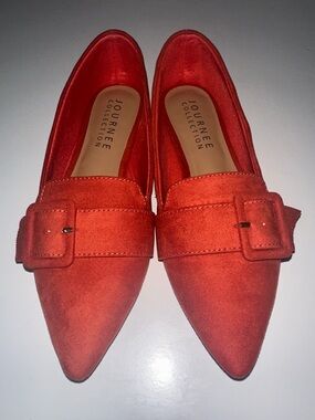 Journee Collection Red Pointed Toe Buckle Suede Flats Shoes Comfy Classy 7.5 US
